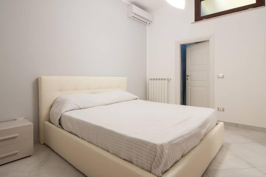 Villa Hh Selection Emiro Lascari Exterior foto